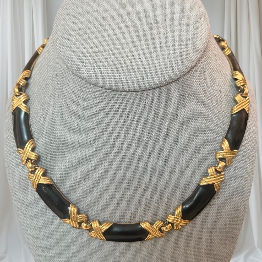Vintage MONET Black enamel and Gold Tone Collar Necklace 17"